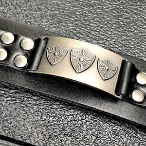 Men’s Shield Leather Band l Bracelet l Unisex l New